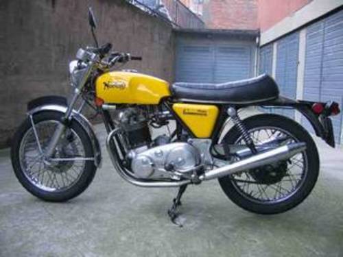 Product picture Norton 750 Commando, 750 Commando Combat, 850 Commando Mark II-IIA-III Motorcycle Workshop Service Manual 1967-1977 (Searchable, Printable, Bookmarked, iPad-ready PDF)